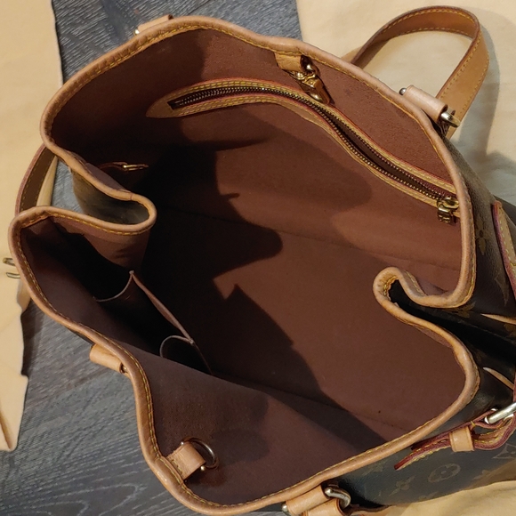 Louis Vuitton Tote Bag in Iconic Brown Monogram with Beige leather trim - Picture 4 of 4